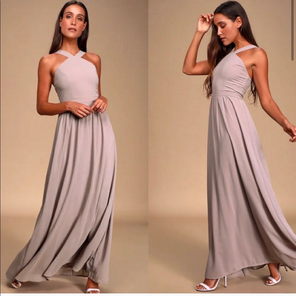 Lulu’s Air of Romance Maxi Dress